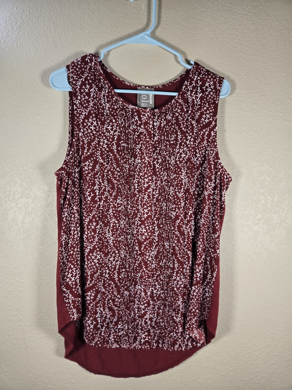 Anthropologie dolan Burgundy and White Printed Sleeveless Camisole Tank